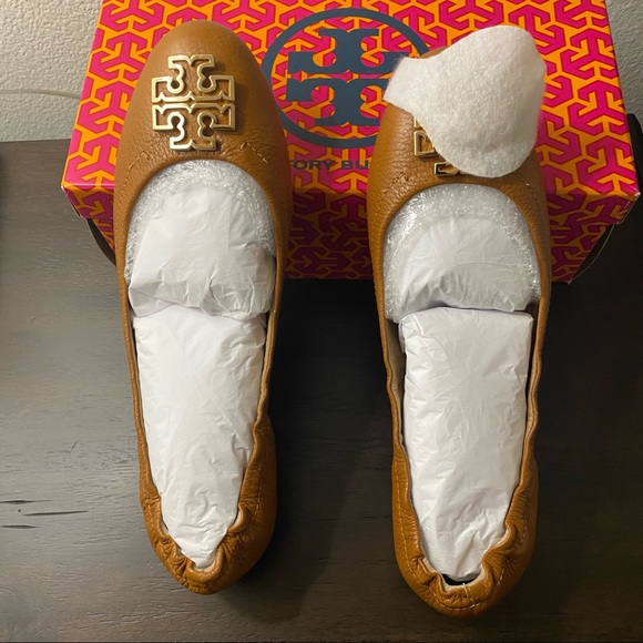 TORY BURCH MELINDA BALLET TUMBLED LEATHER FLATS - Picture 7 of 10